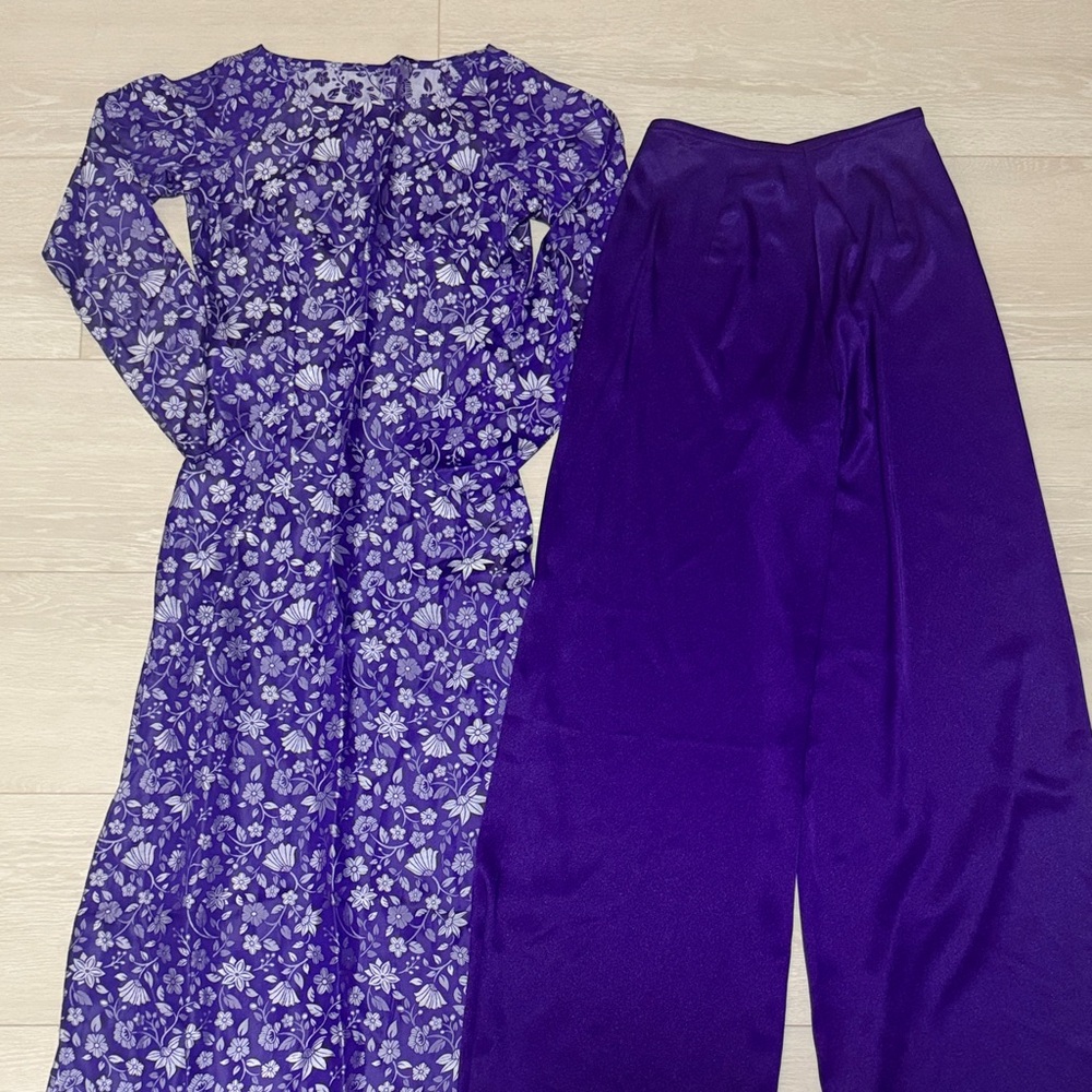 Purple White Floral Ao Dai Top And Pants Set of 2 - Picture 2 of 9